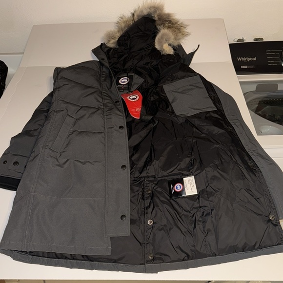 CANADA GOOSE Shelburne Parka graphite with Coyote Fur NWT XS - Picture 7 of 17